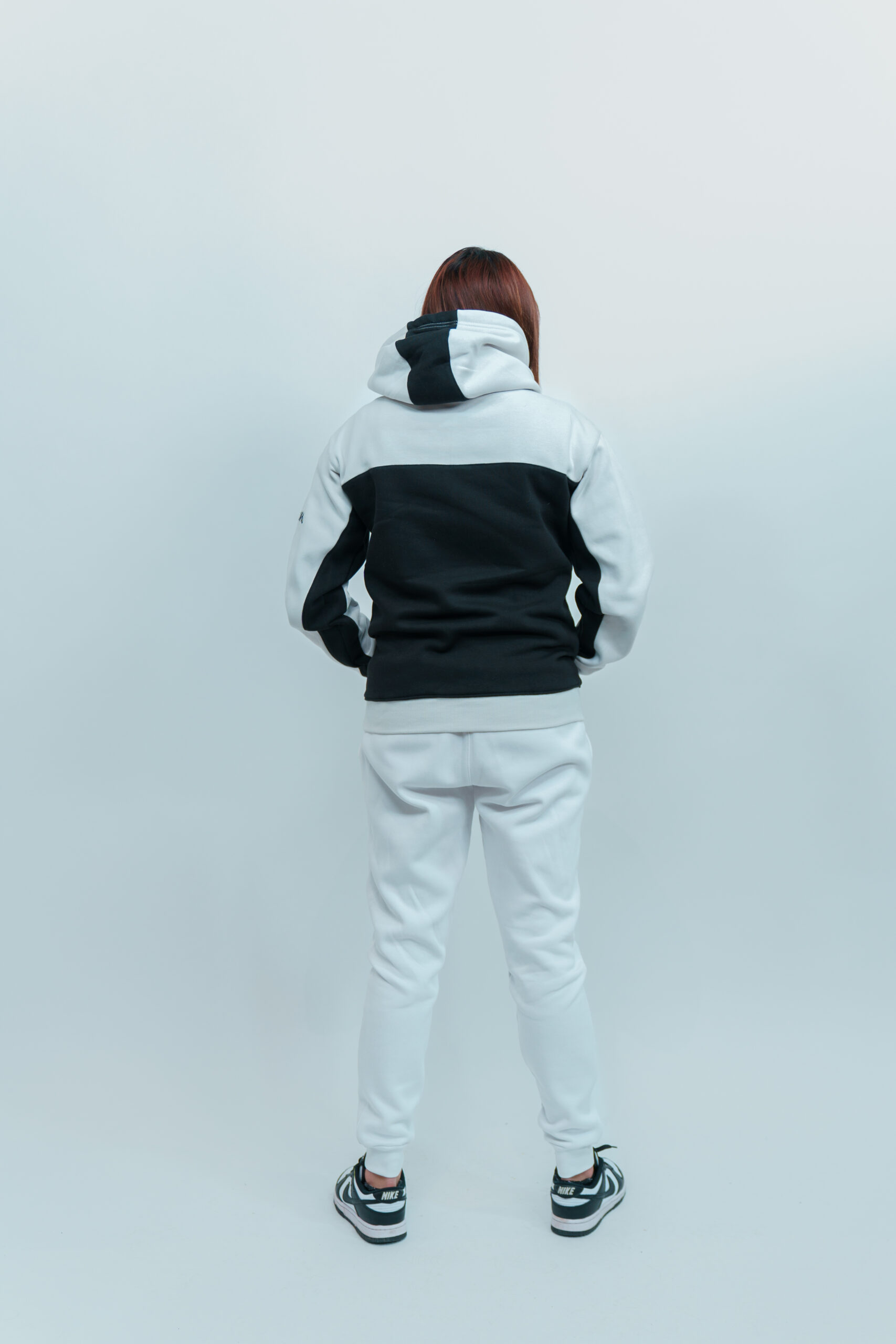 Jogging White